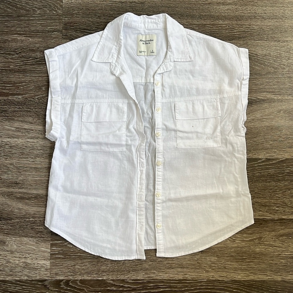 Abercrombie White Button Up Short Sleeve Shirt